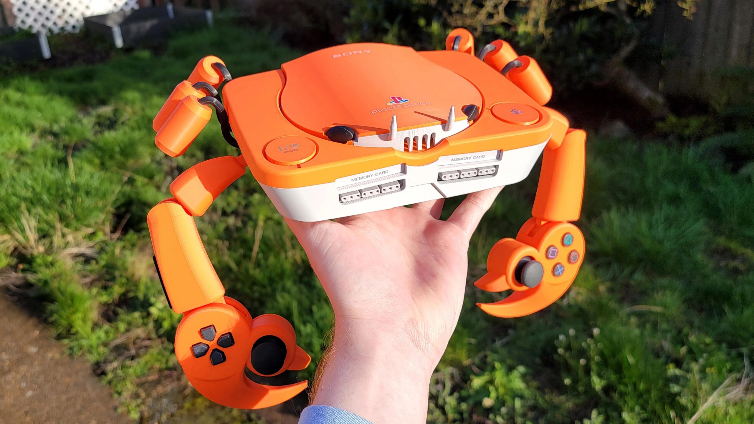 Sony Playstacean – PS1 in einer 3D-gedruckten Krabbe